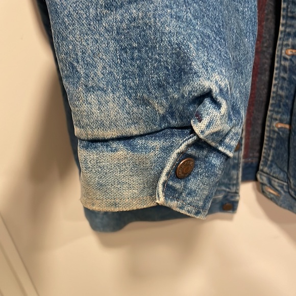 Men’s Wrangler Denim Jacket - Picture 5 of 7